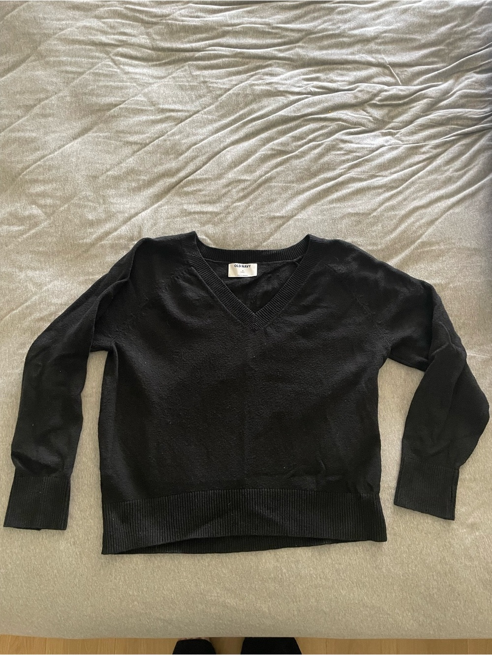 Old Navy Black V-Neck Women's Sweater